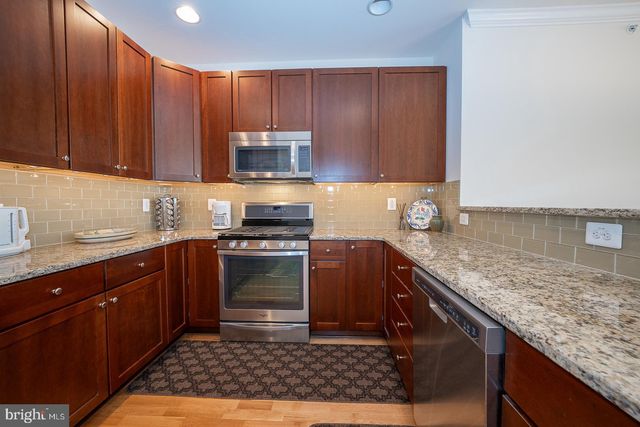 $610,000 | 700 Commodore Court, Unit 2746, Philadelphia, PA 19146