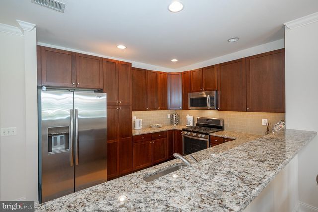 $610,000 | 700 Commodore Court, Unit 2746, Philadelphia, PA 19146