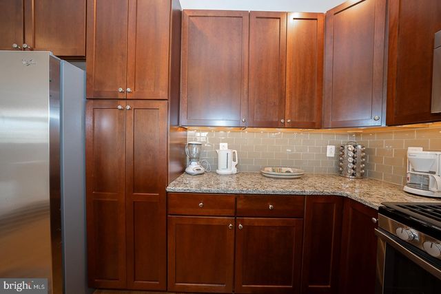 $610,000 | 700 Commodore Court, Unit 2746, Philadelphia, PA 19146