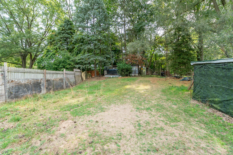 1213 Thomson Road Niles, MI 49120 - Photo 31 of 36 1213 Thomson Rd Niles Yard 24