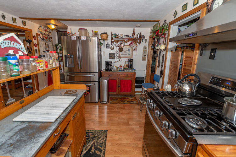 1213 Thomson Road Niles, MI 49120 - Photo 6 of 36 1213 Thomson Rd Niles Kitchen 6