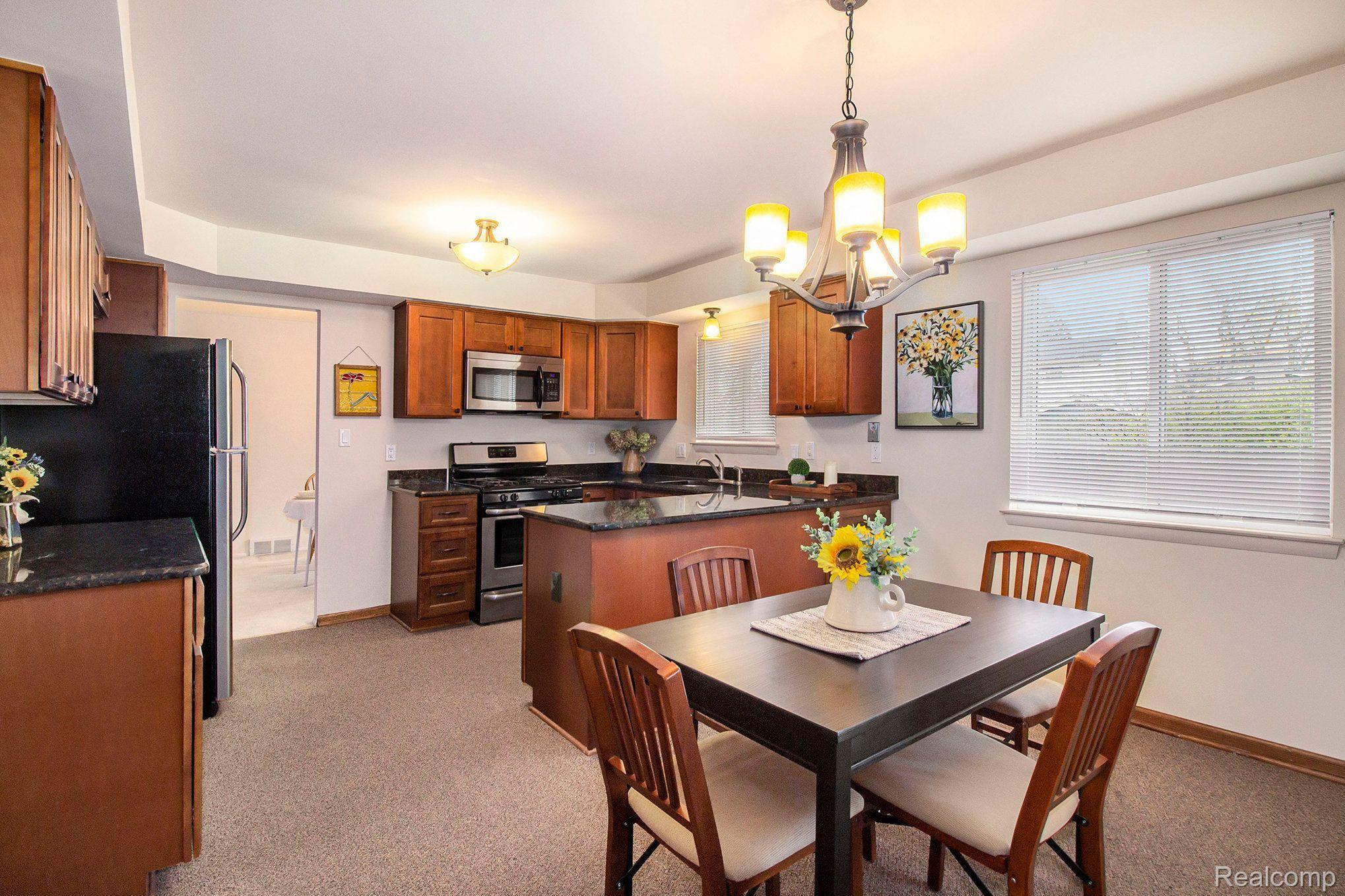 3458 Common Road Warren, MI 48092 - Photo 15 of 25 Gallery Image 15