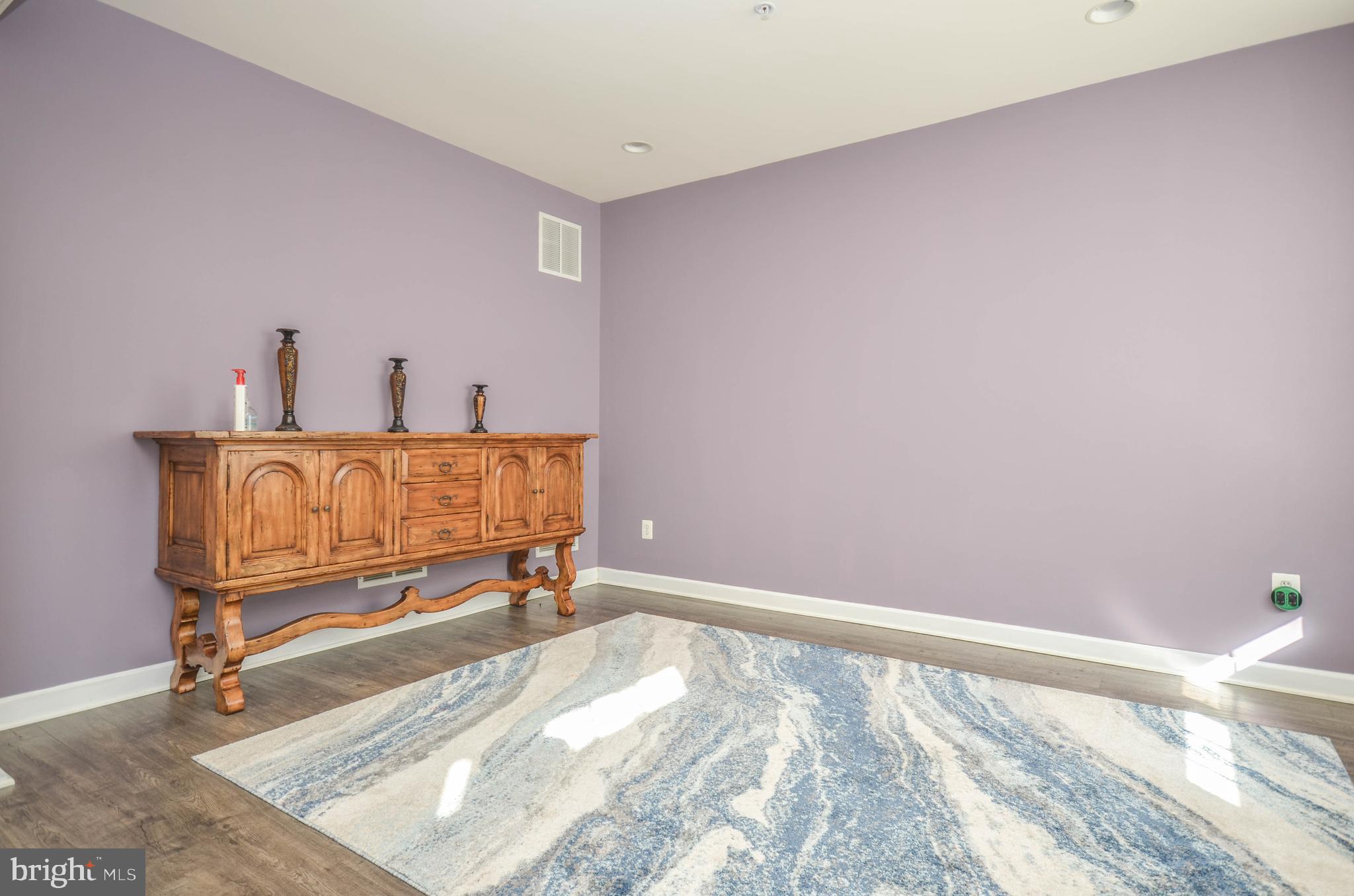 307 Ridgemont Avenue Rockville, MD 20850 - Photo 4 of 33