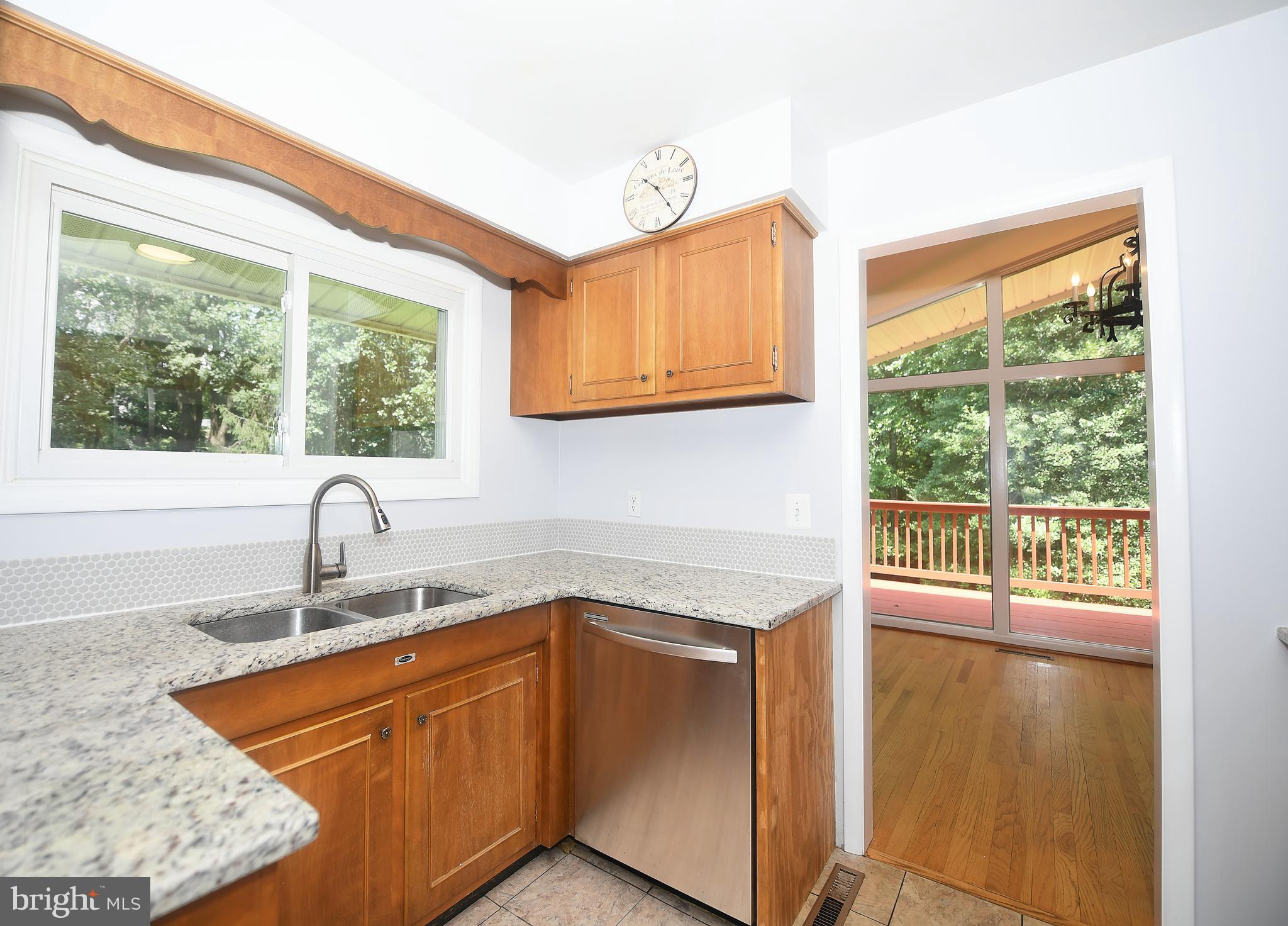 1319 Denby Road Towson, MD 21286 - Photo 5 of 28