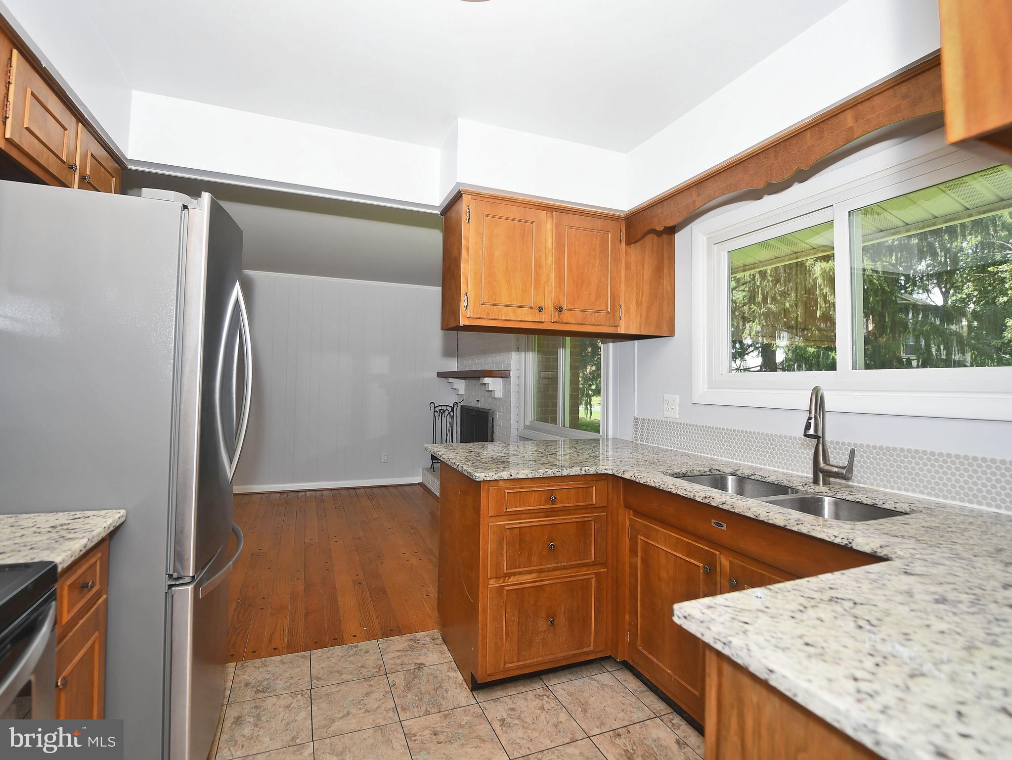 1319 Denby Road Towson, MD 21286 - Photo 6 of 28