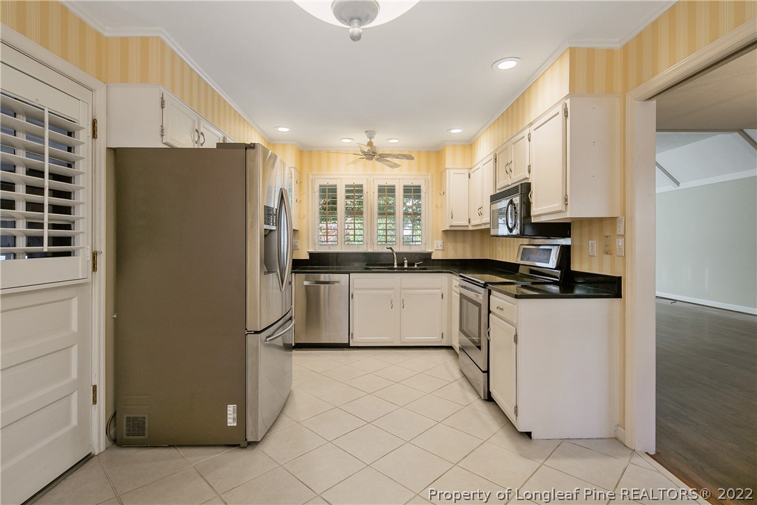 1856 Morganton Road Fayetteville, NC 28305 - Photo 17 of 46 Gallery Image 17
