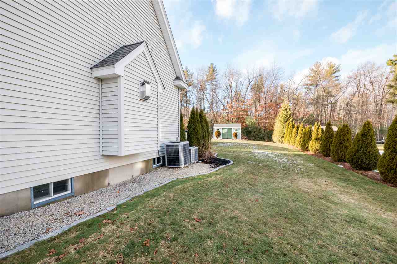 37 Bear Hill Road Windham, NH 03087 - Photo 33 of 40
