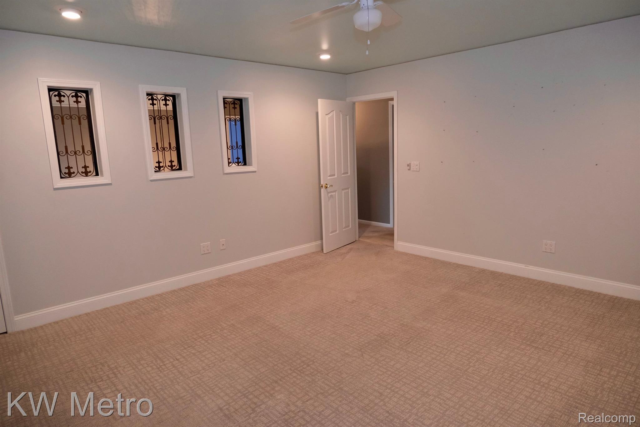 1871 Dunham Drive Rochester, MI 48306 - Photo 28 of 39 Gallery Image 28