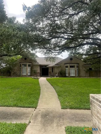 $525,000 | 403 Turtle Rock Drive, Victoria, TX 77904