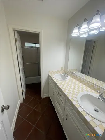 $550,000 | 403 Turtle Rock Drive, Victoria, TX 77904