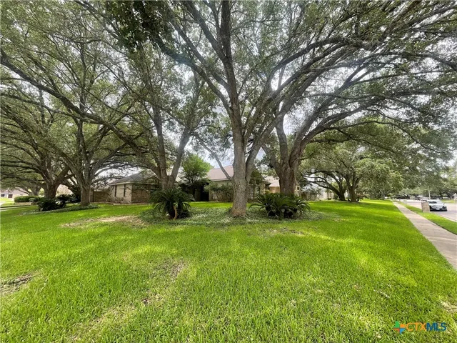 $550,000 | 403 Turtle Rock Drive, Victoria, TX 77904