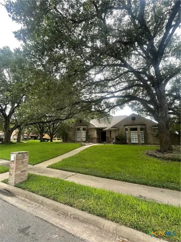 $550,000 | 403 Turtle Rock Drive, Victoria, TX 77904