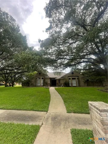 $550,000 | 403 Turtle Rock Drive, Victoria, TX 77904