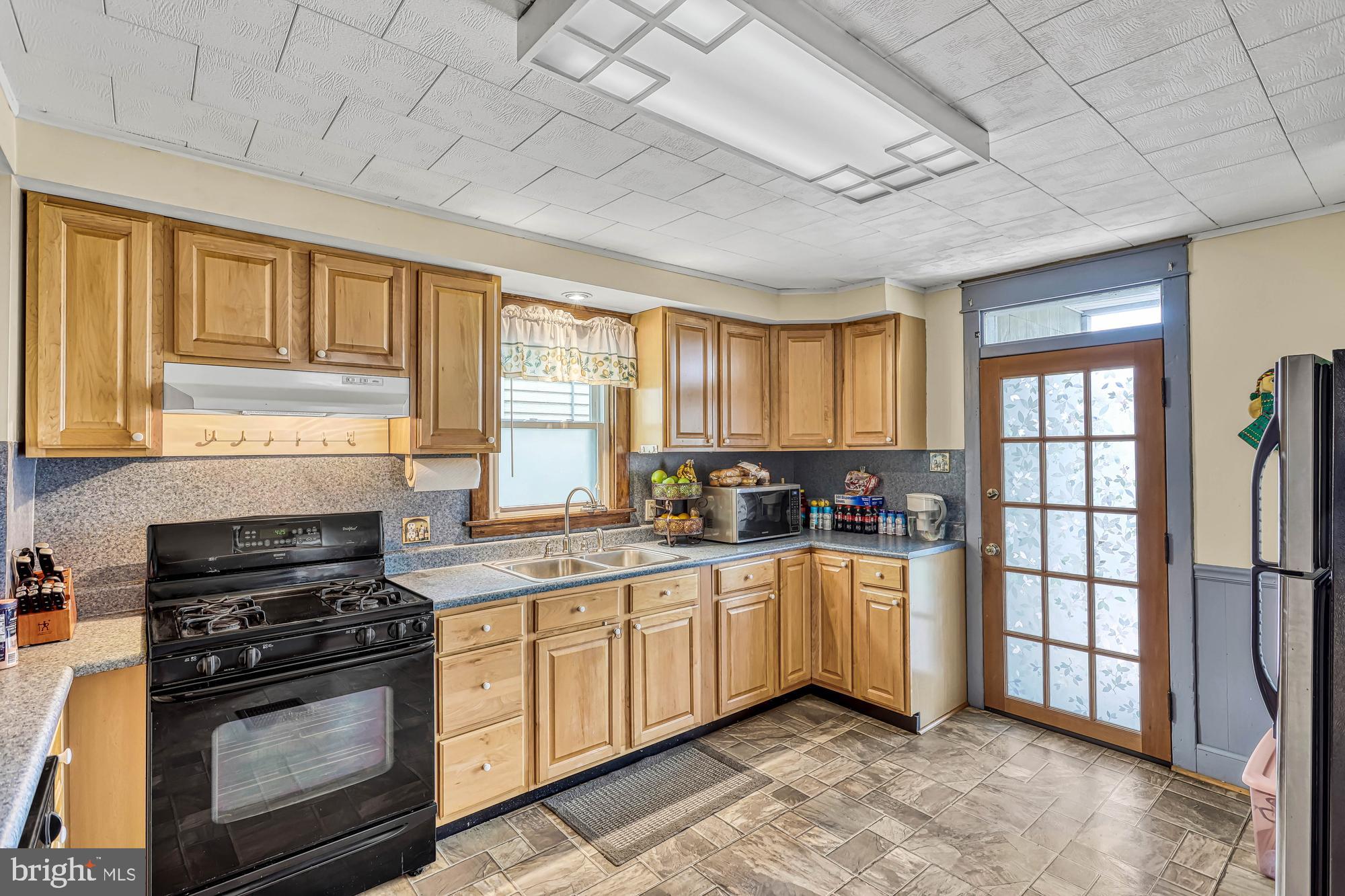 236 Princess Street Hanover, PA 17331 - Photo 6 of 21 New floors