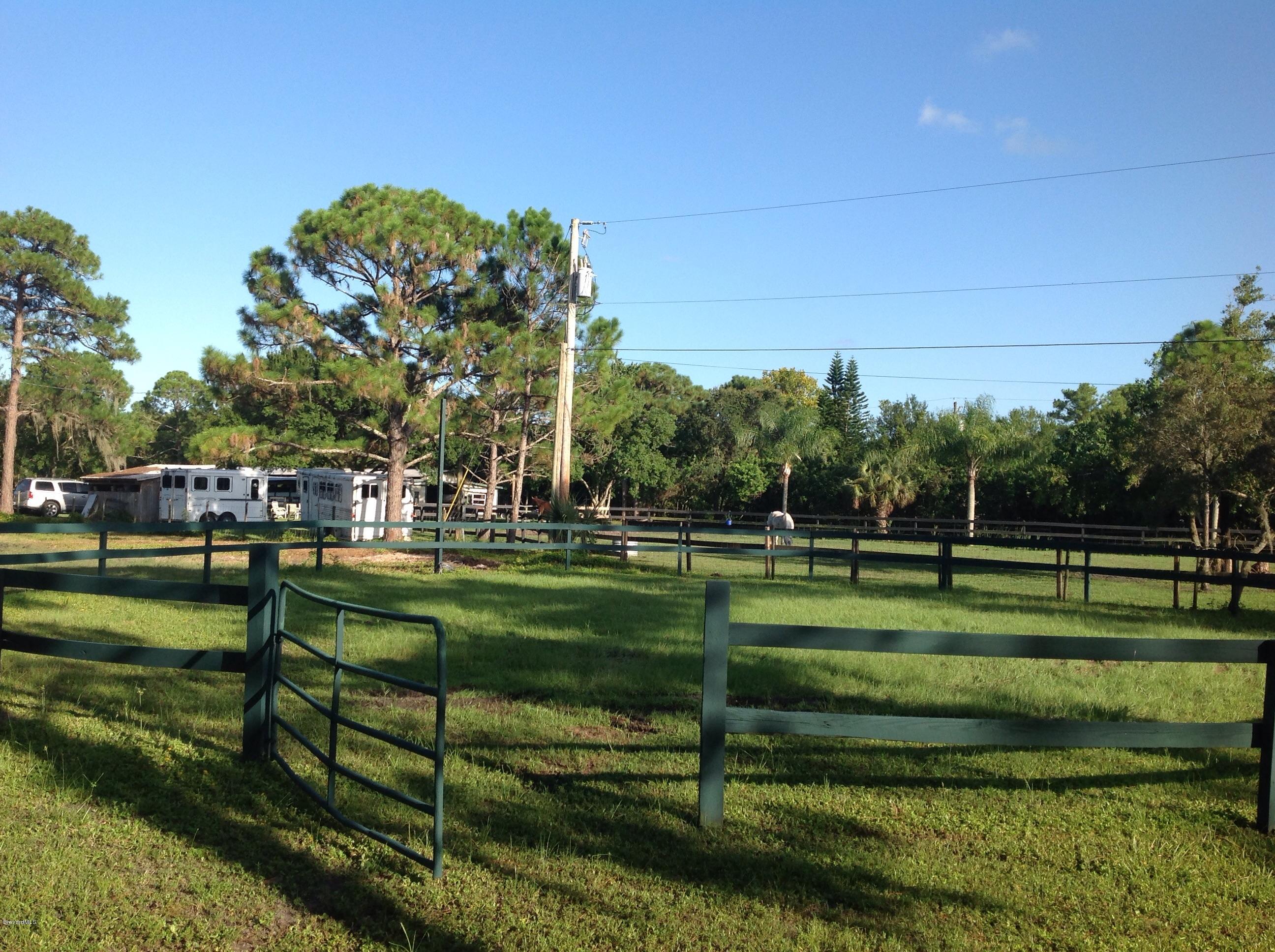 2170 Friday Road Cocoa, FL 32926 - Photo 28 of 31 Riding ring