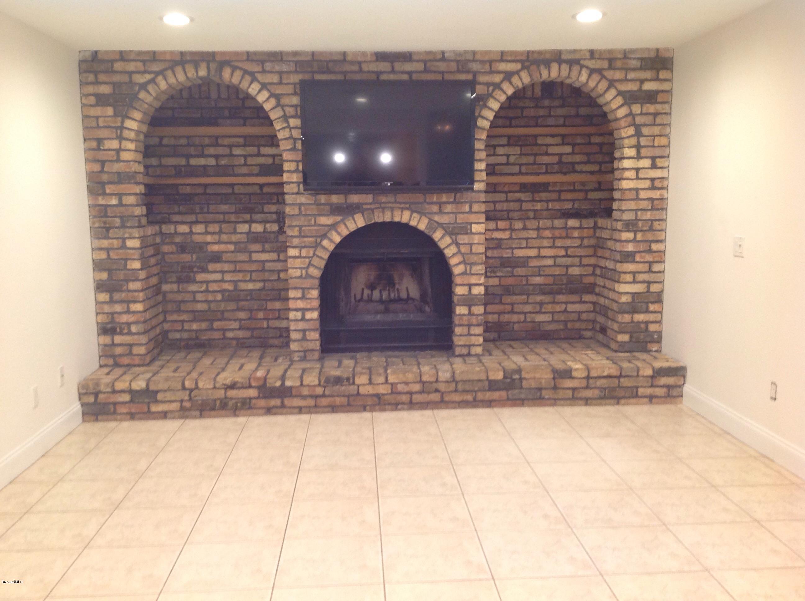 2170 Friday Road Cocoa, FL 32926 - Photo 7 of 31 Family room