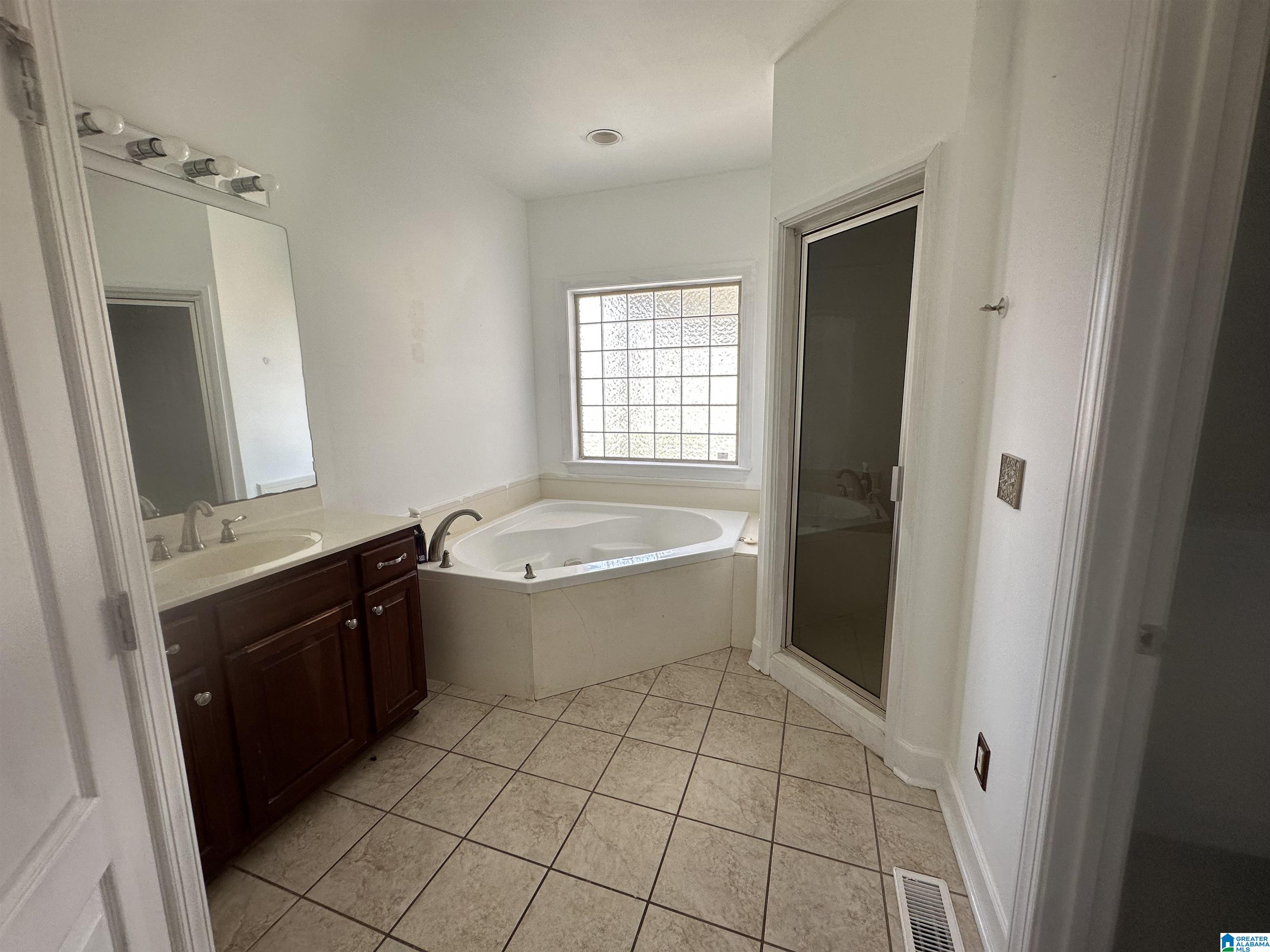 9677 Golden Lane Bessemer, AL 35023 - Photo 34 of 76