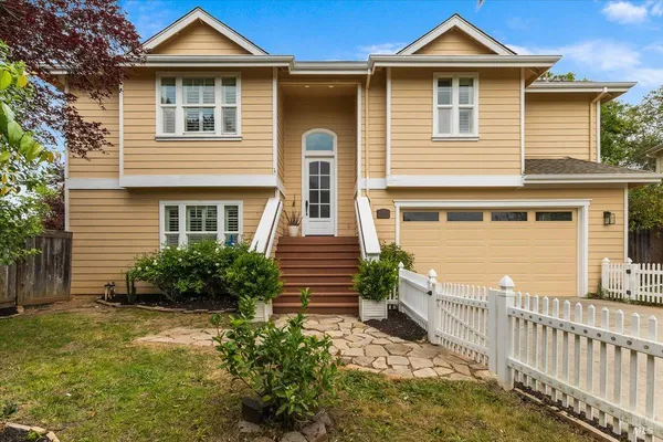 $995,000 | 103 Paul Wittke Drive, Healdsburg, CA 95448