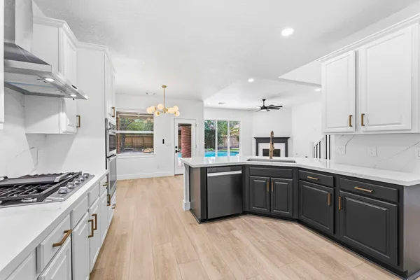 $729,700 | 138 West Stockbridge Landing Circle, Spring, TX 77382