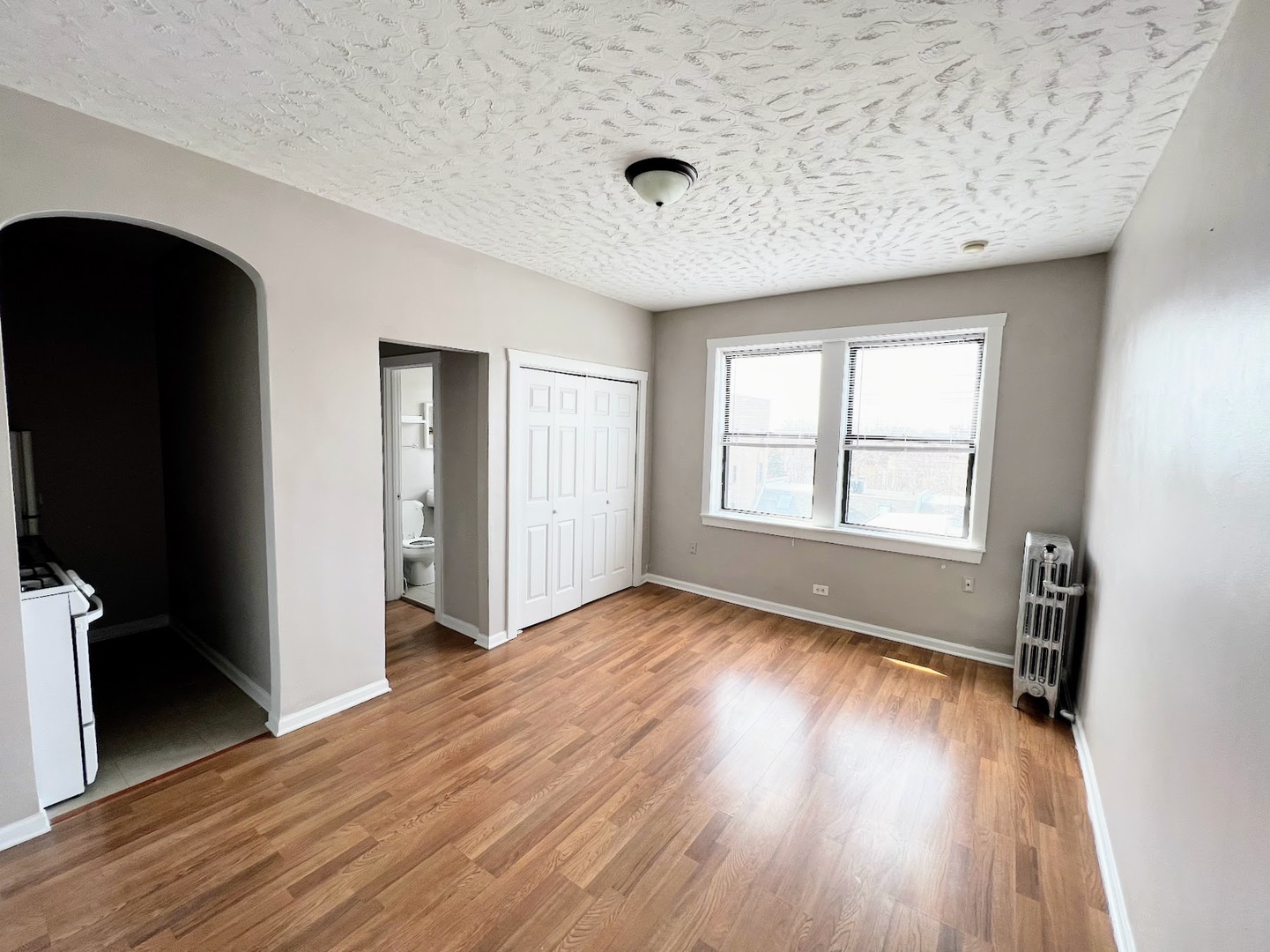 839 West Sheridan Road, Unit 424 Chicago, IL 60613 - Photo 5 of 12