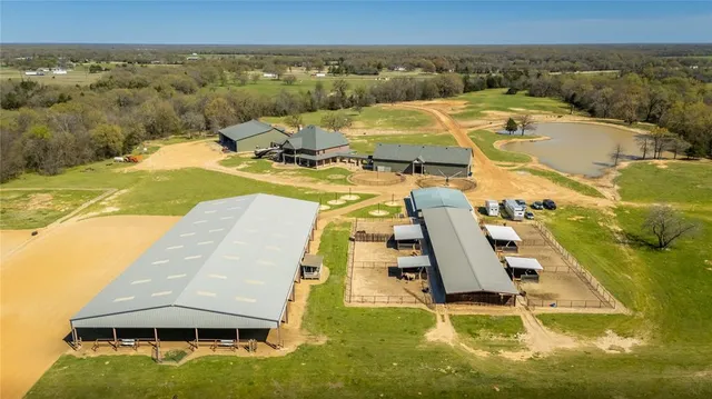 $3,850,000 | 6220 Interstate Highway East, Sulphur Springs, TX 75482