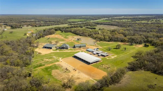 $3,850,000 | 6220 Interstate Highway East, Sulphur Springs, TX 75482