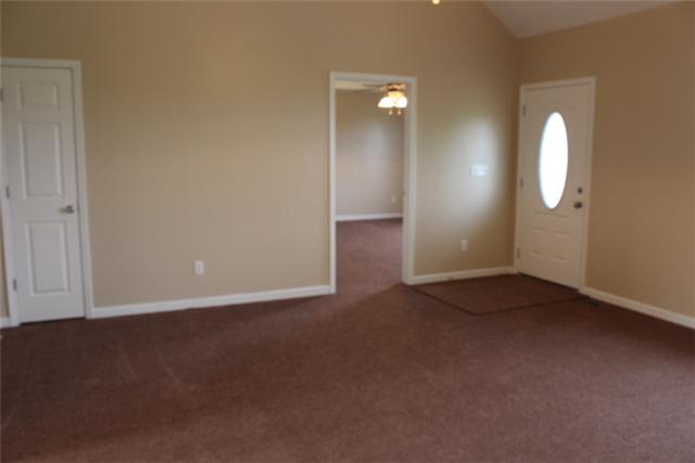 5773 Youngville Road Springfield, TN 37172 - Photo 4 of 19 an empty room with windows