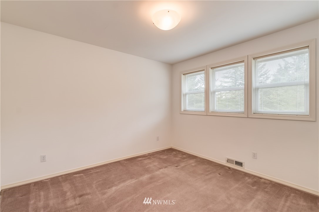 5972 Abbey Road Ferndale, WA 98248 - Photo 15 of 23