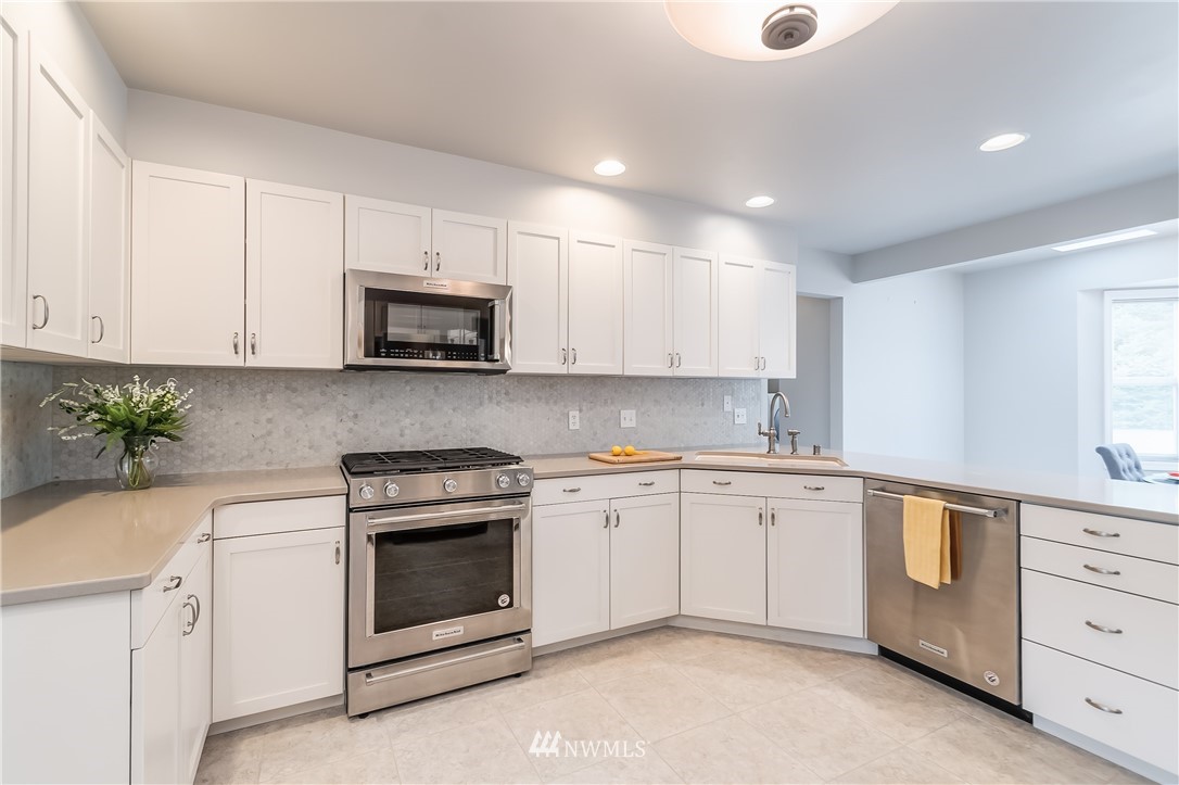 5972 Abbey Road Ferndale, WA 98248 - Photo 6 of 23