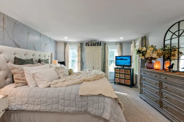 $875,000 | 16 Parker Terrace, Essex, CT 06426