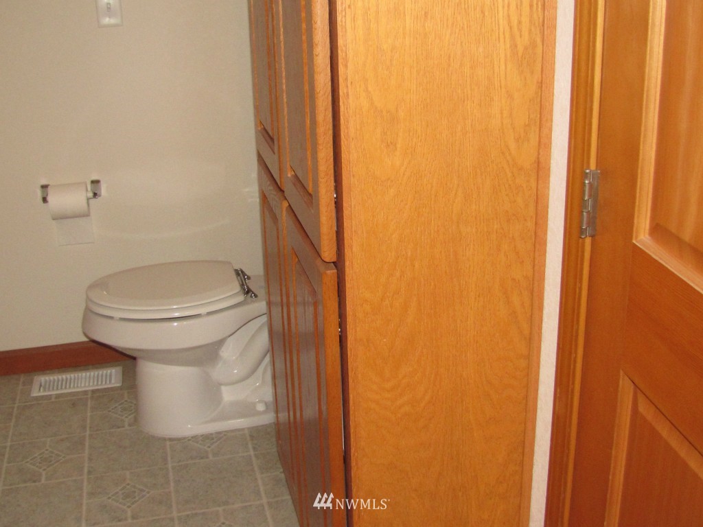 1496 Herrick Road Port Angeles, WA 98363 - Photo 14 of 15 Gallery Image 14