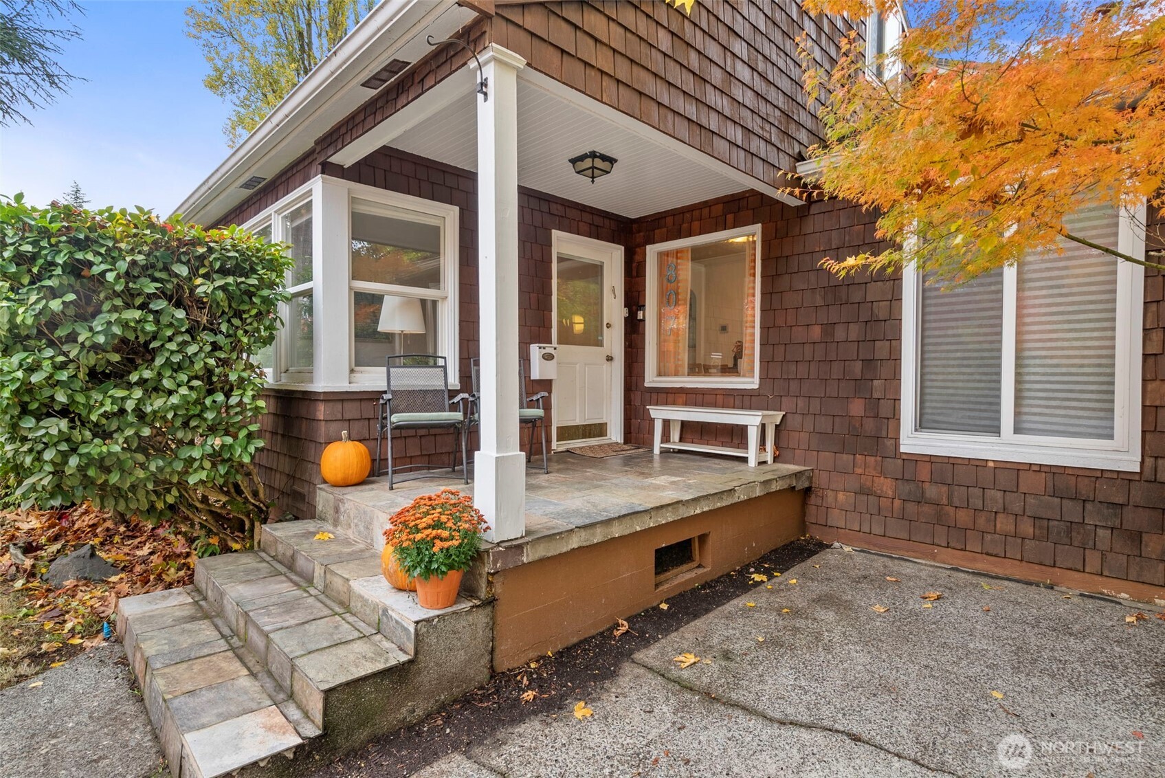 807 Decatur Street Southwest Olympia, WA 98502 - Photo 4 of 39 Gallery Image 4
