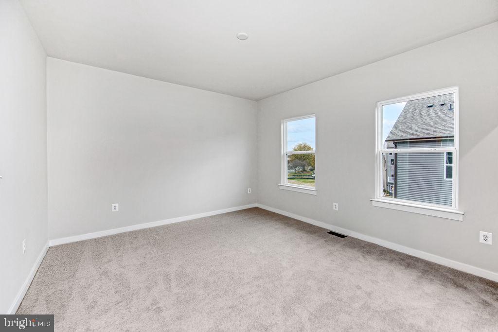14190 Gypsum Loop Chantilly, VA 20151 - Photo 16 of 38 Primary Bedroom