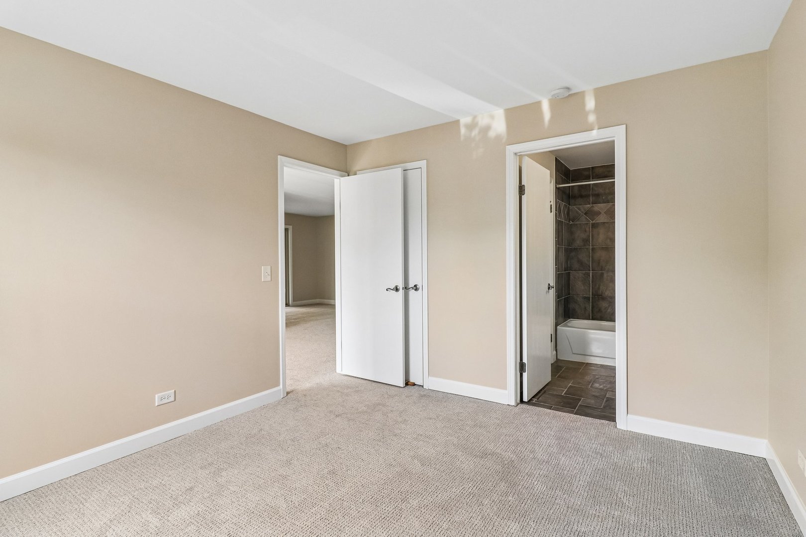 1336 McDowell Road, Unit 104 Naperville, IL 60563 - Photo 15 of 24