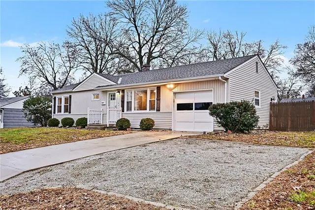 $224,950 | 10009 East 68th Street, Raytown, MO 64133