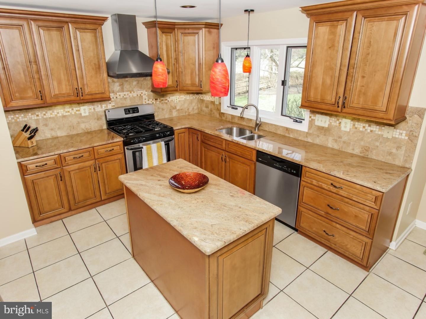 1638 Fairfield Road Yardley, PA 19067 - Photo 8 of 22 Gallery Image 8