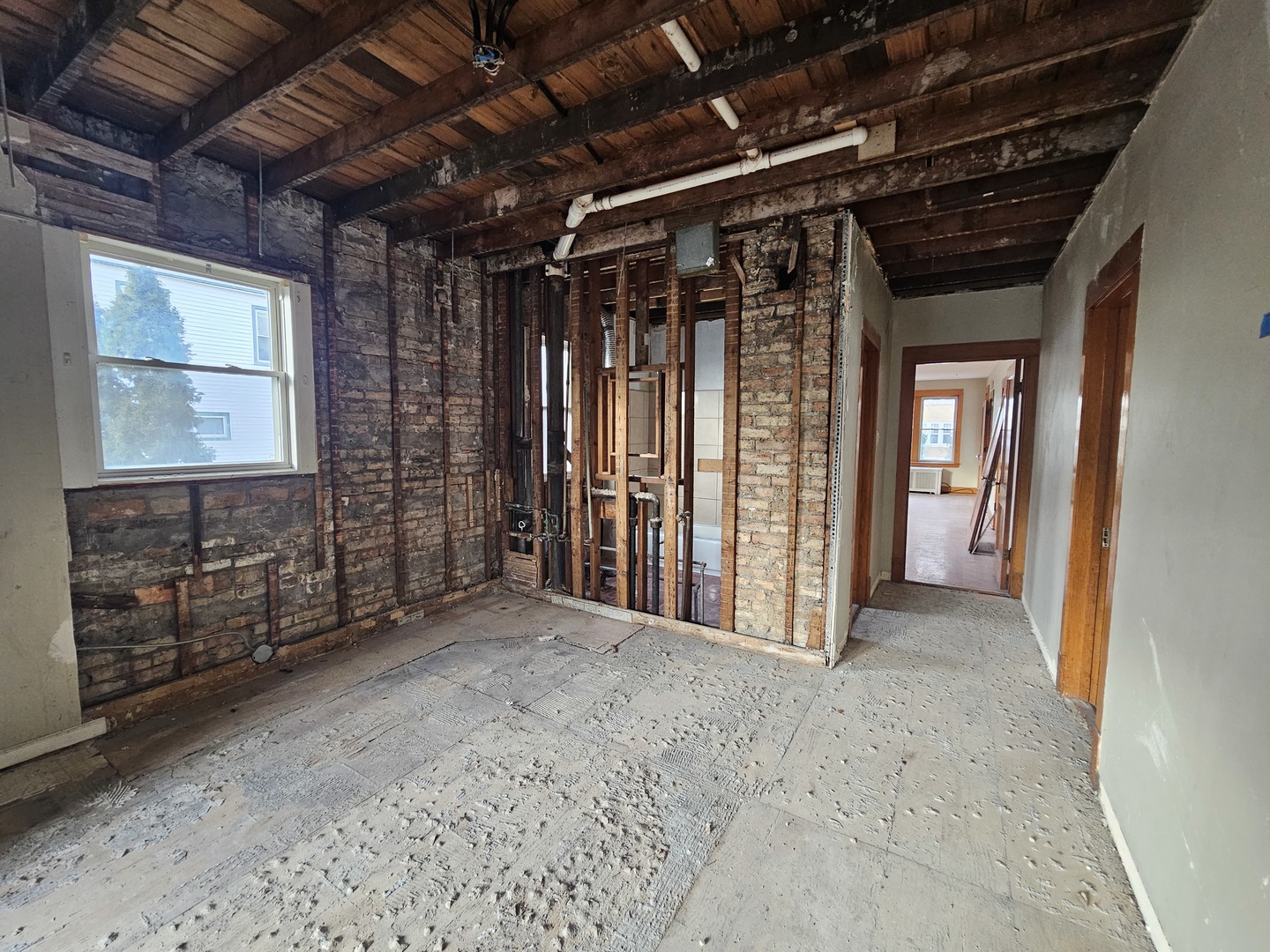 2715 North Monitor Avenue Chicago, IL 60639 - Photo 5 of 23 a view of entryway