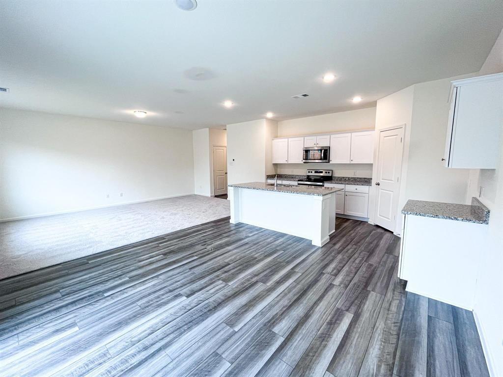 424 Madison Way Princeton, TX 75407 - Photo 3 of 22