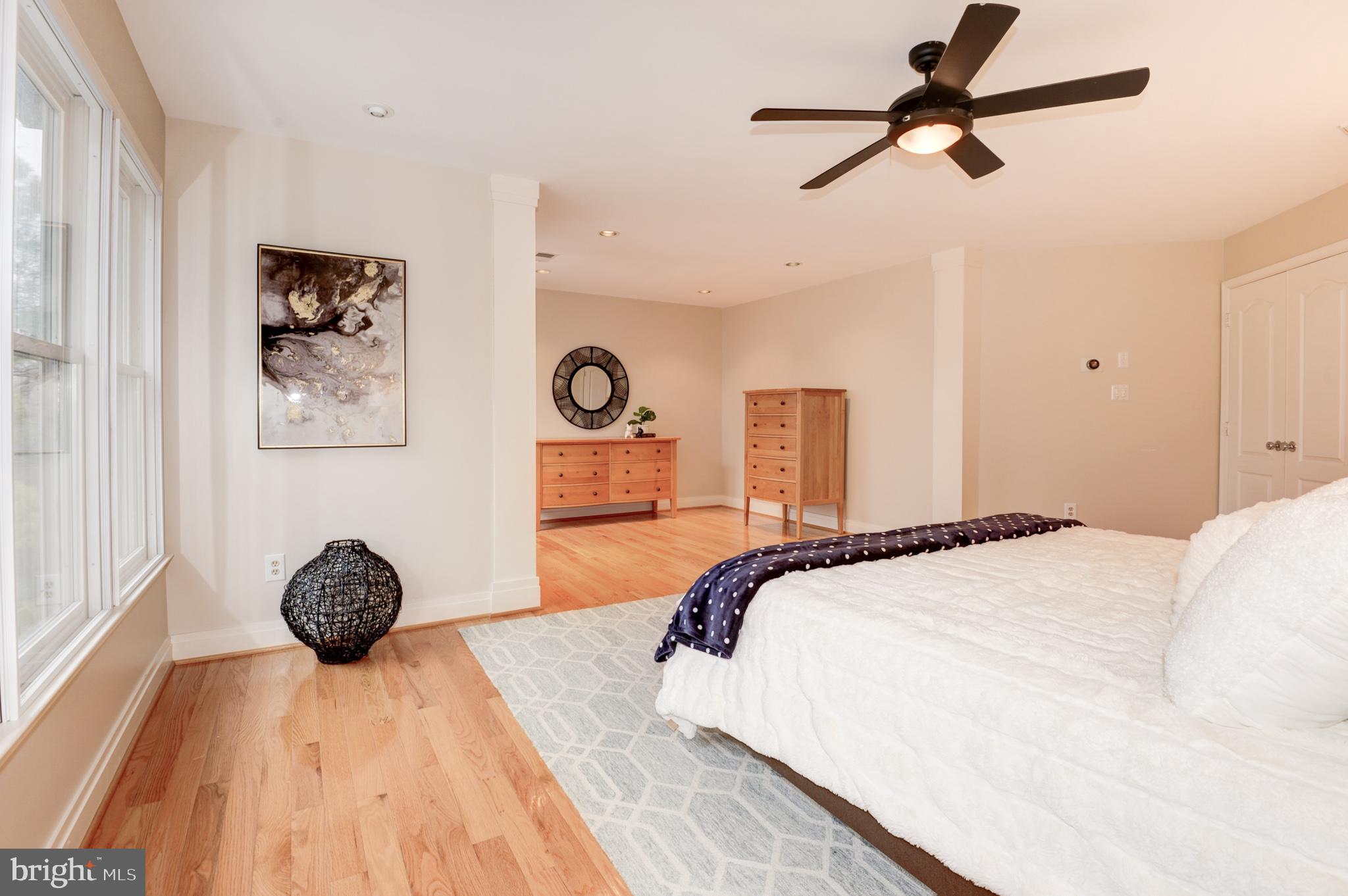 1336 Red Hawk Circle Reston, VA 20194 - Photo 28 of 53 Gallery Image 28