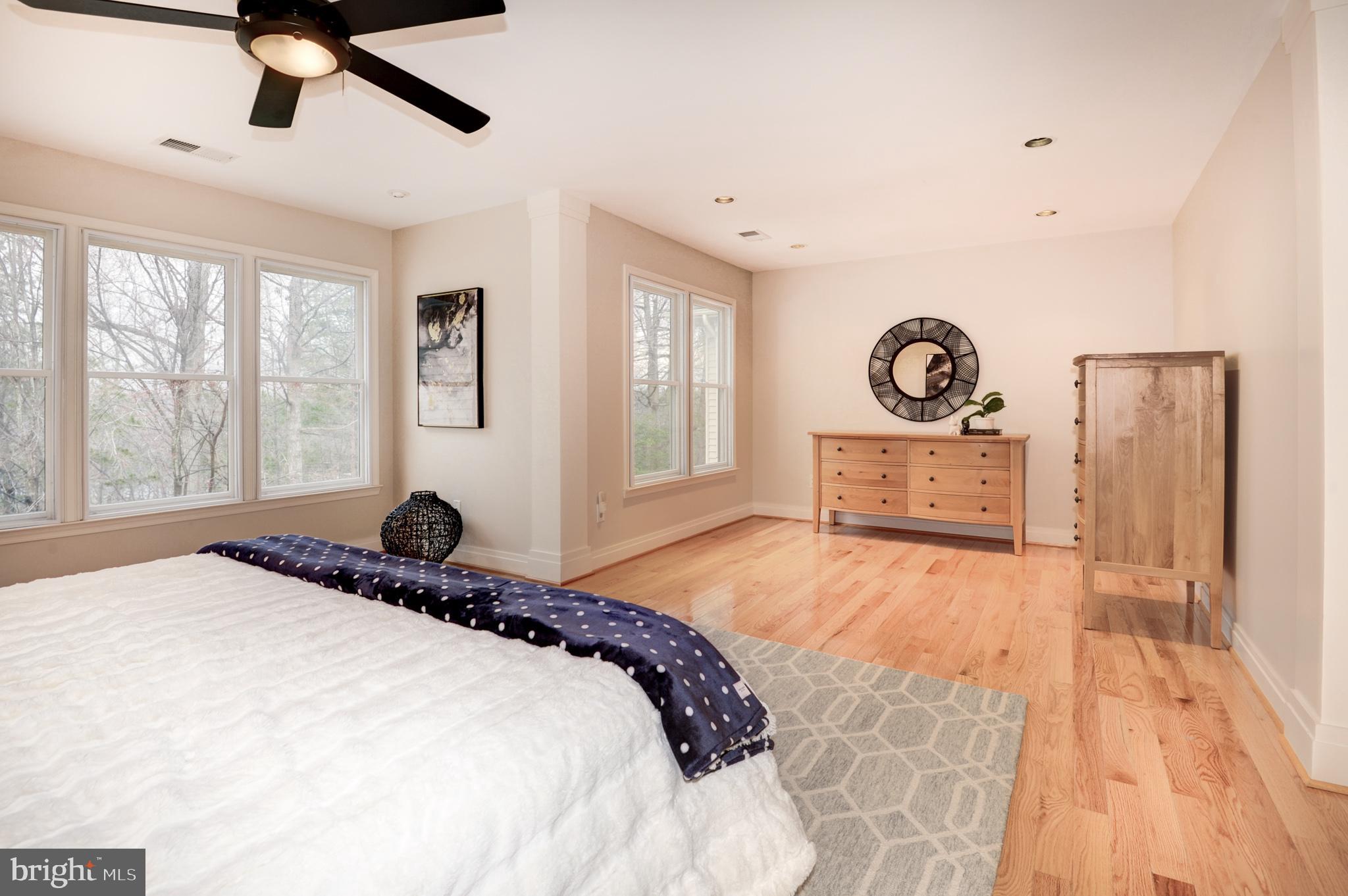 1336 Red Hawk Circle Reston, VA 20194 - Photo 31 of 53 Gallery Image 31