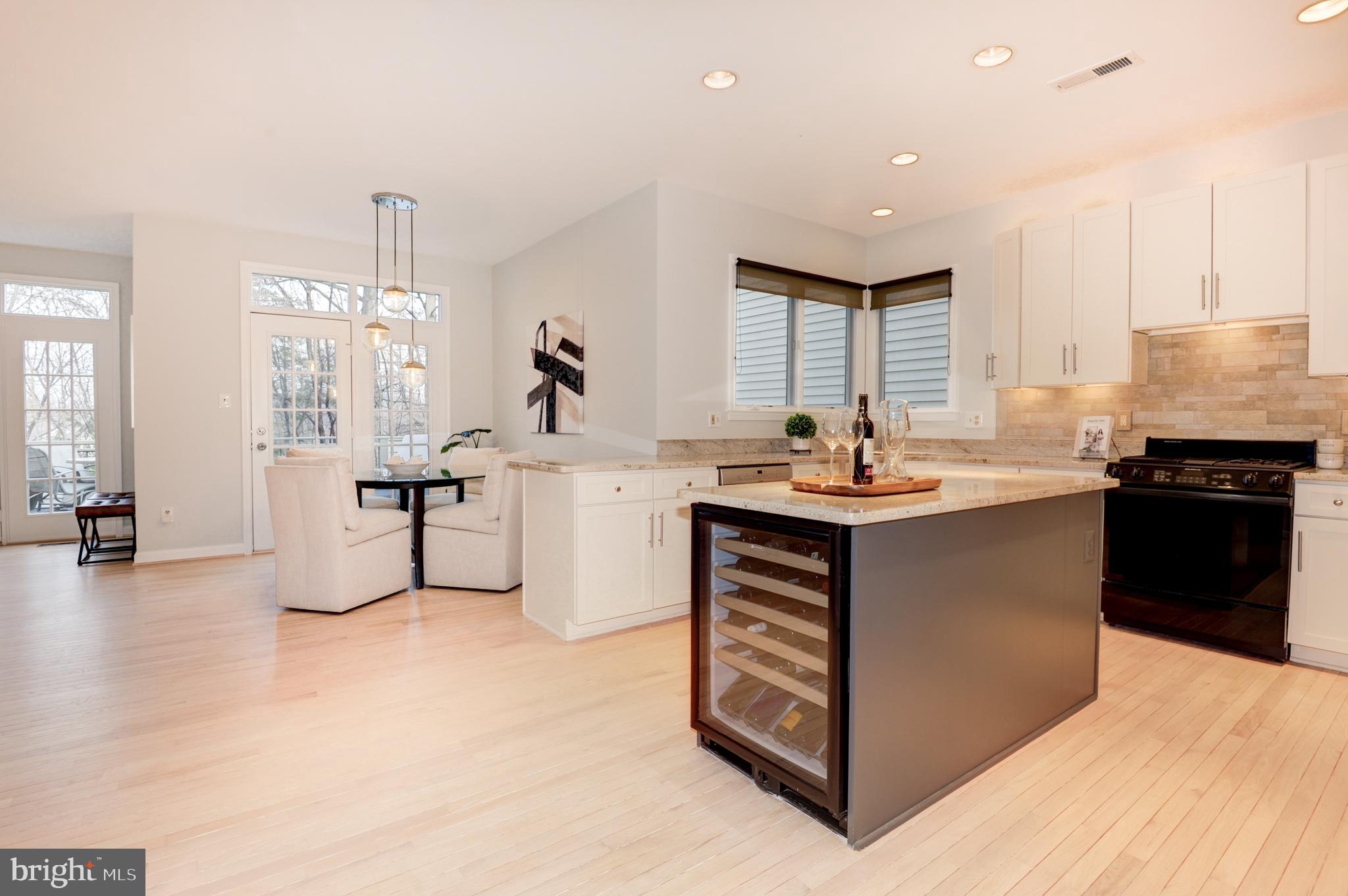 1336 Red Hawk Circle Reston, VA 20194 - Photo 5 of 53 Gallery Image 5