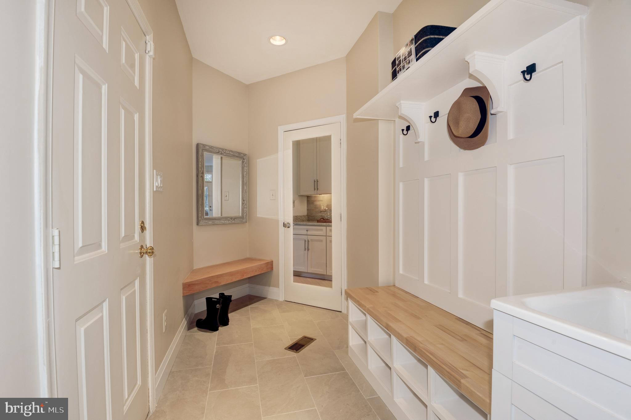 1336 Red Hawk Circle Reston, VA 20194 - Photo 9 of 53 Gallery Image 9