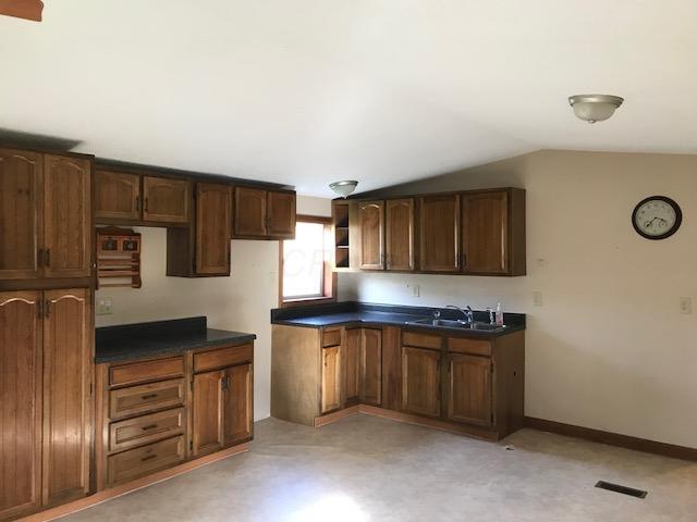 3744 Vigo Road Chillicothe, OH 45601 - Photo 3 of 10