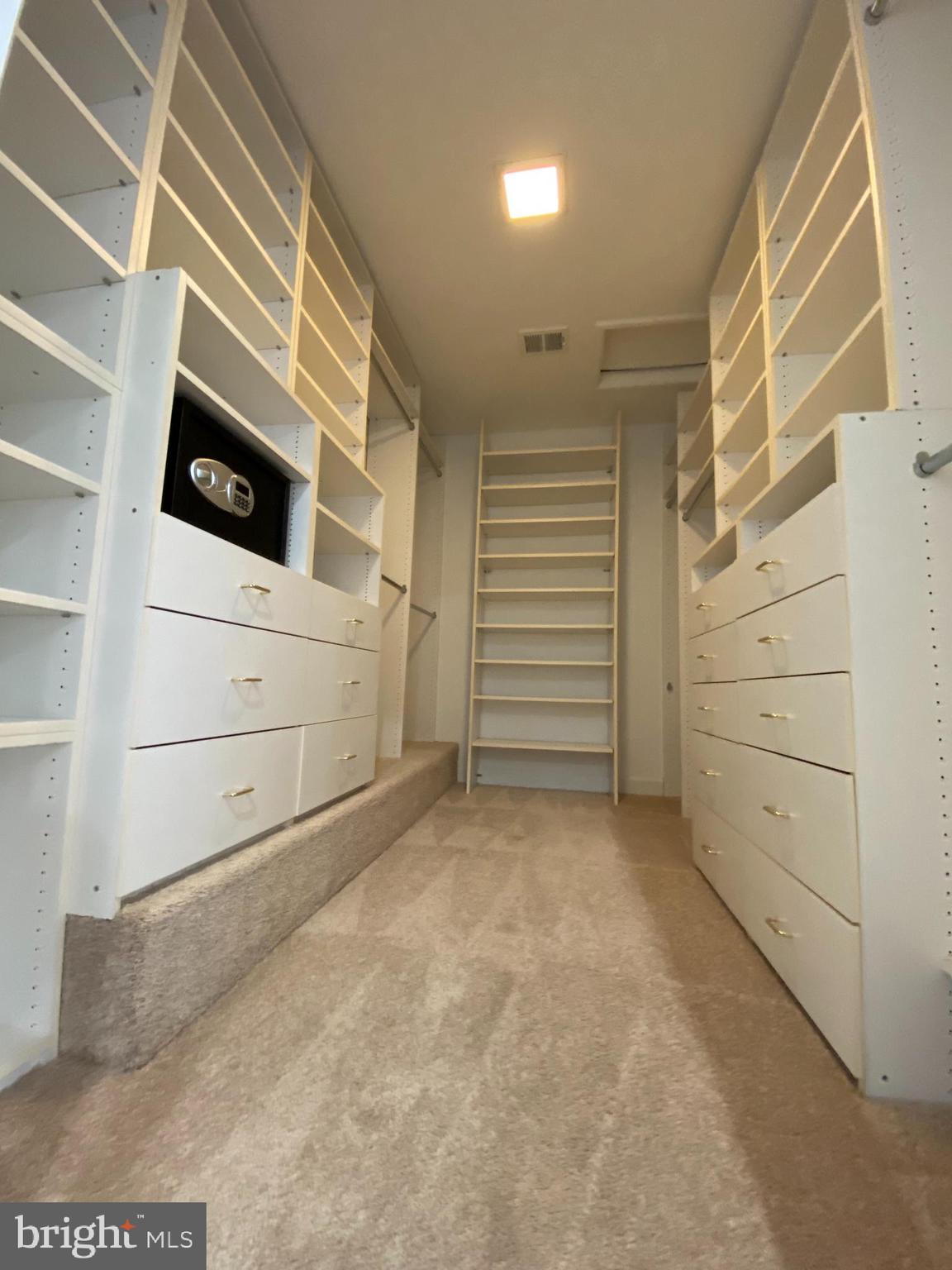 5826 Conway Road Bethesda, MD 20817 - Photo 13 of 25