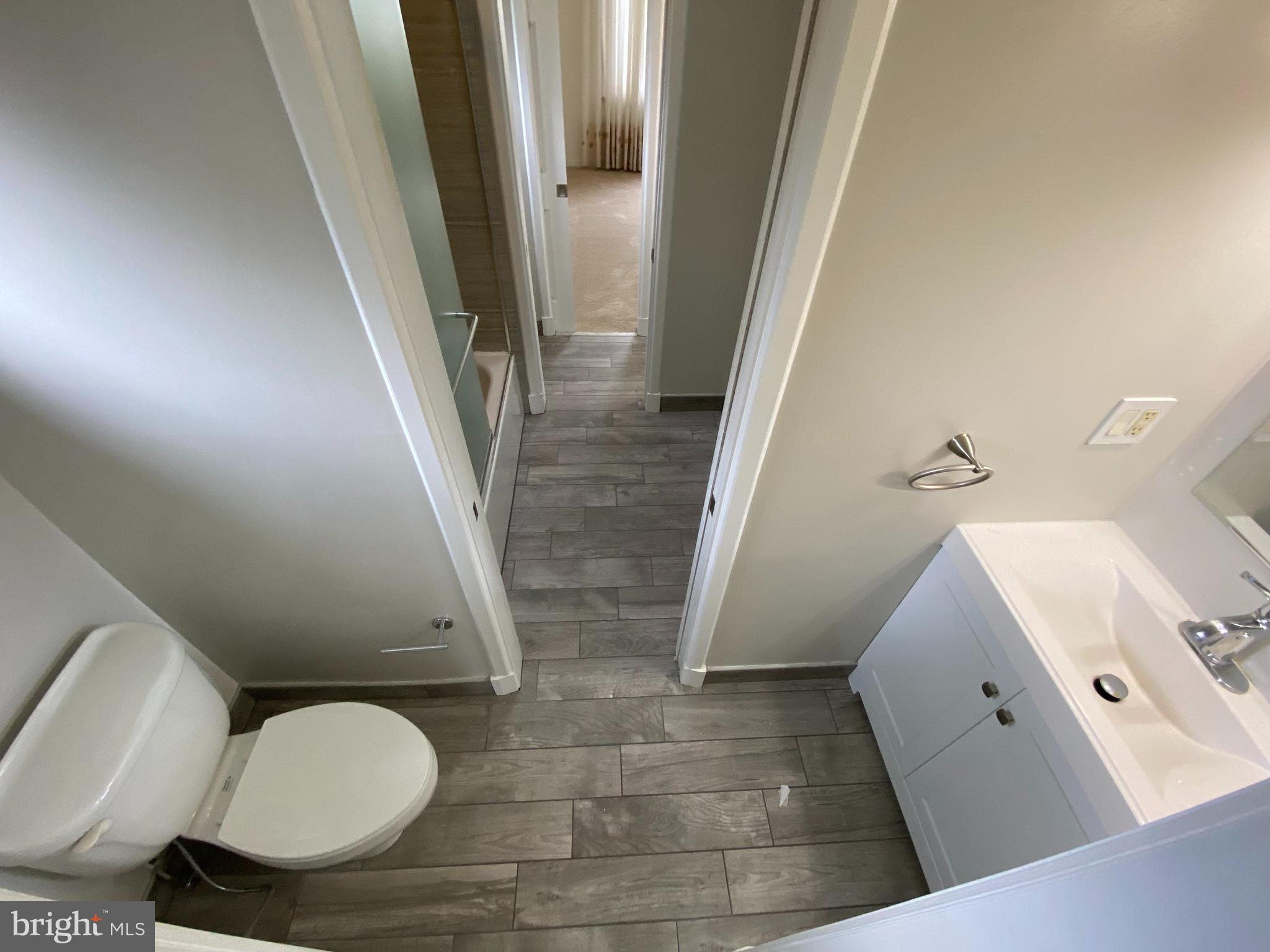 5826 Conway Road Bethesda, MD 20817 - Photo 16 of 25