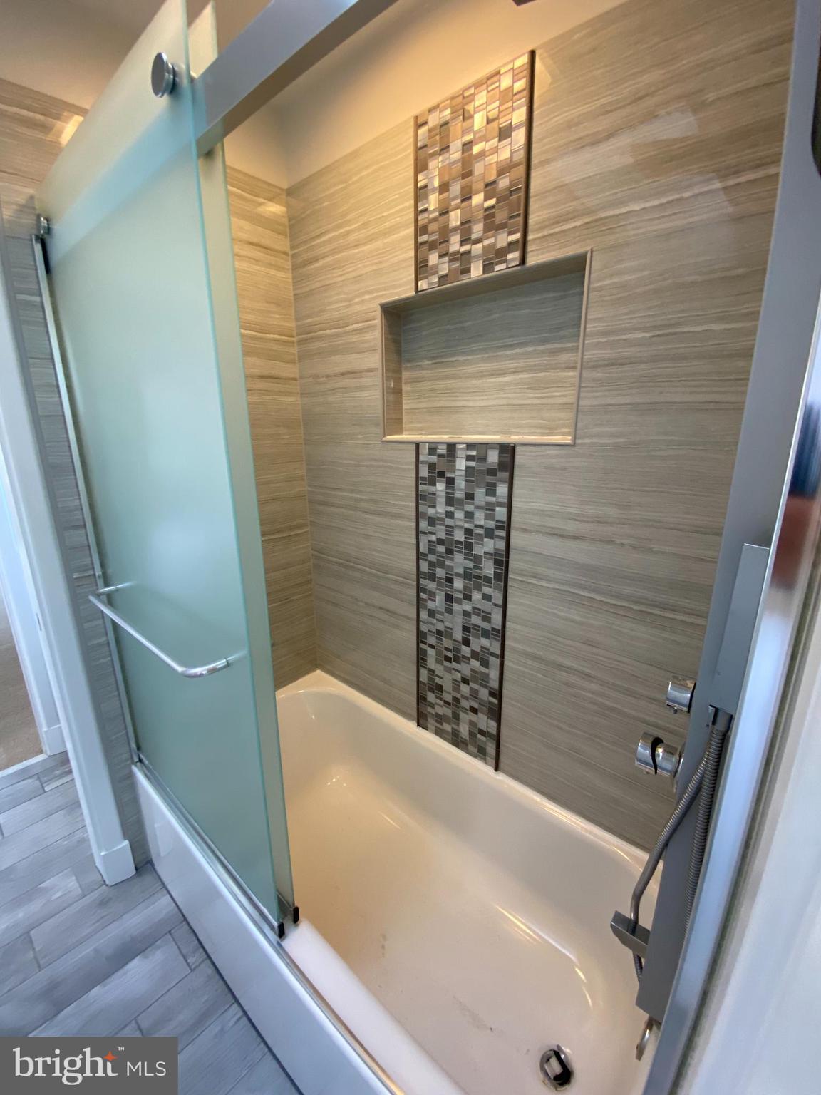 5826 Conway Road Bethesda, MD 20817 - Photo 17 of 25