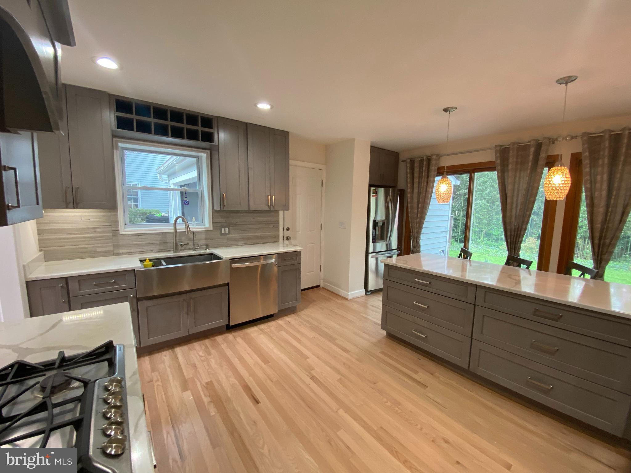 5826 Conway Road Bethesda, MD 20817 - Photo 5 of 25