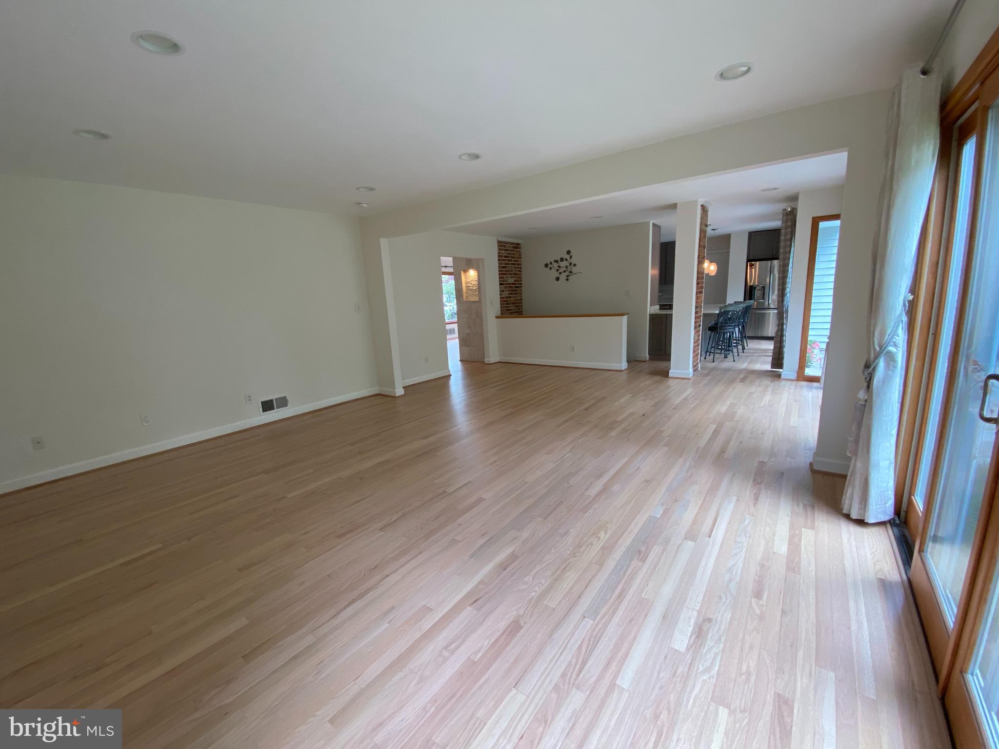 5826 Conway Road Bethesda, MD 20817 - Photo 8 of 25