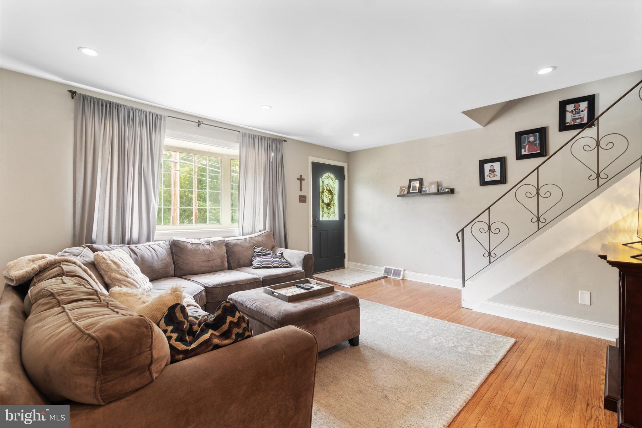 3600 Academy Road Philadelphia, PA 19154 - Photo 3 of 27 Gallery Image 3