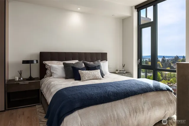 $1,470,000 | 889 Avenue Square Northeast, Unit 504, Bellevue, WA 98004